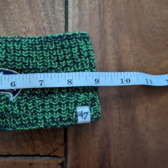 Seattle Seahawks 47 Embroidered Knit Headband (os) - Picture 7 of 7